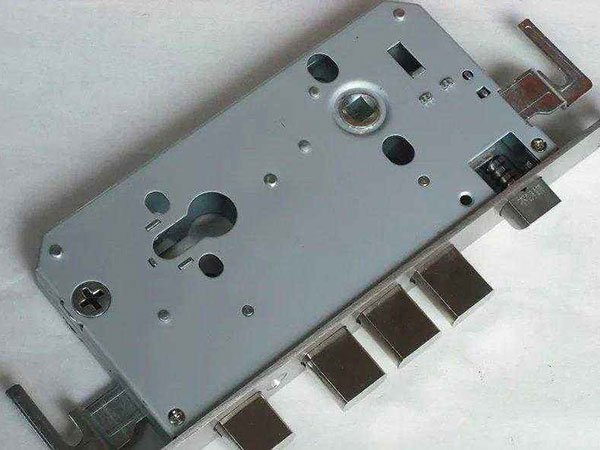 安康24小时上门开锁公司